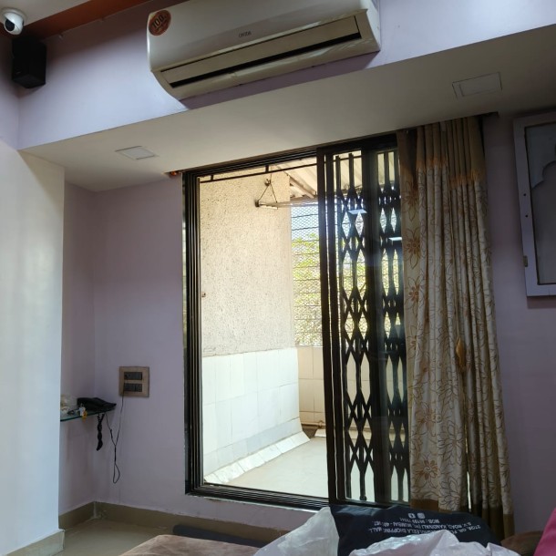 Modern 2BHK Flat at Paras Residency, Kandivali West Mumbai | Fully Furnished, Parking Included-1