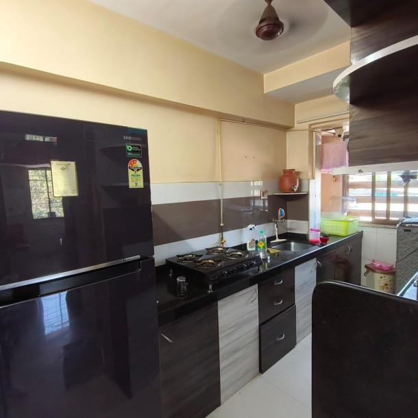 Modern 2BHK Flat at Paras Residency, Kandivali West Mumbai | Fully Furnished, Parking Included-4