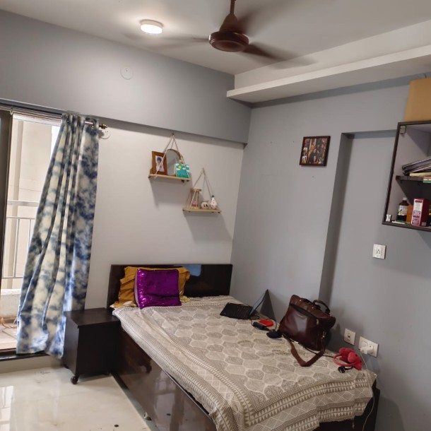 Rent a Comfortable 1BHK Semi-Furnished Flat in Prayag Heights-3