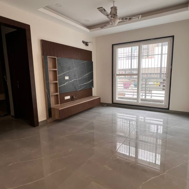 Fantastic Builder Floor for sale-2