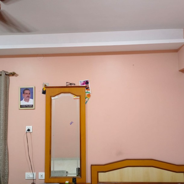 Rent a Comfortable 1BHK Semi-Furnished Flat in Prayag Heights-7