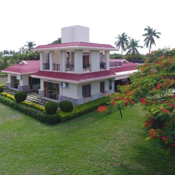 Idyllic 6-Acre Farmhouse Retreat for Rent in the Tranquil Setting of Pakhal Village: A Serene Haven Awaits You!-1