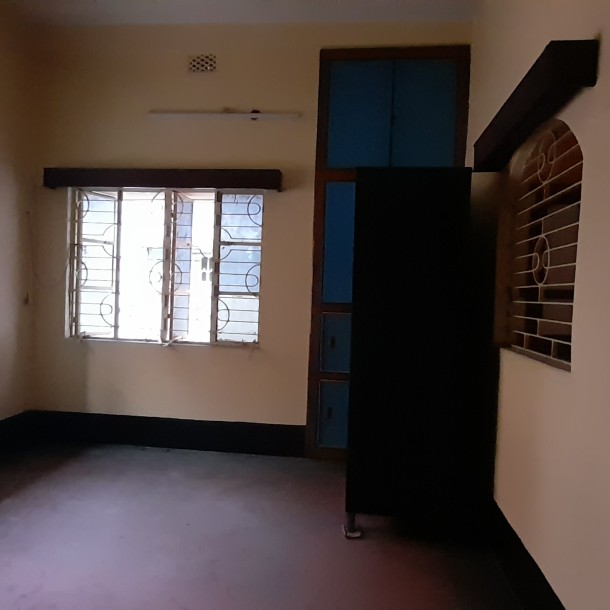 RG-AD-215 : Unfurnished House at Baguihati Jora Mandir, Kolkata for Sale. Contact +91 98300 42930-3