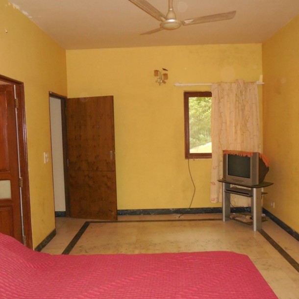 2 Bhk 110sqmt flat furnished for Rent in Caranzalem, North-Goa.(60k)-9