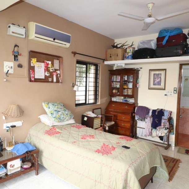 3 Bhk 123sqmt flat Semi-furnished for Sale in Donapaula, North-Goa.(1.40Cr)-9