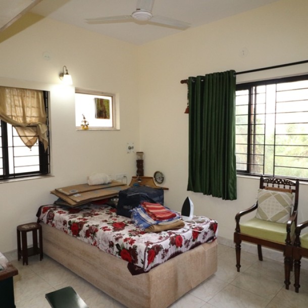 3 Bhk 123sqmt flat Semi-furnished for Sale in Donapaula, North-Goa.(1.40Cr)-10