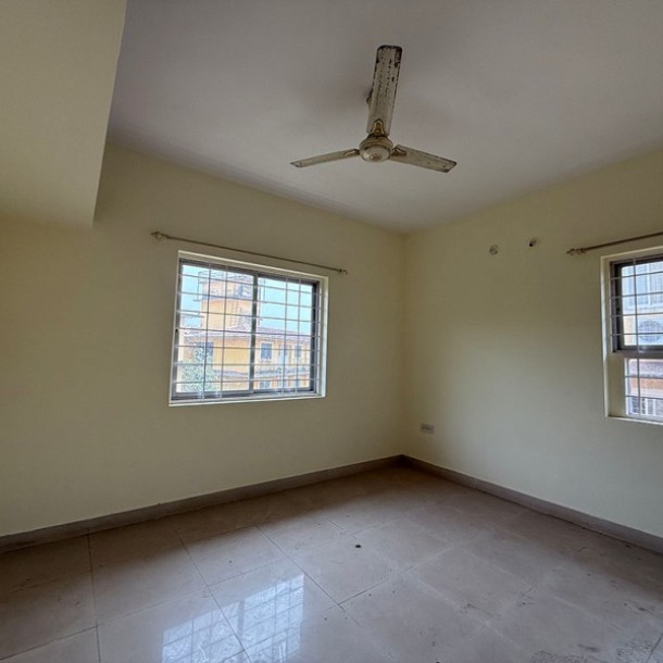 2 Bhk 76Sq.mts flat Unfurnished for Sale in Corlim-Old-Goa.(50L)-11