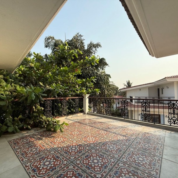 3 Bhk Luxurious furnished Villa with Private Pool, for Sale in Baga, North-Goa.(7.50Cr)-18