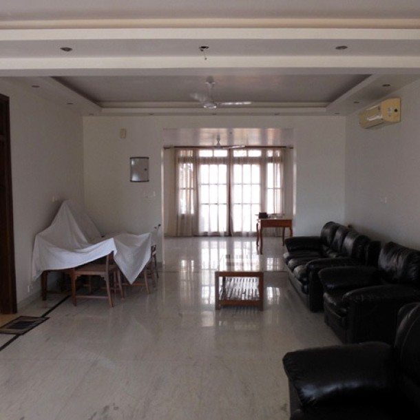 3 Bhk 352sqmt Villa furnished for Sale in Candolim, North-Goa. (4Cr)-1