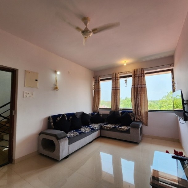 2 Bhk 83sqmt flat Semi-furnished for Sale in Thivim, North-Goa.(50L)-2