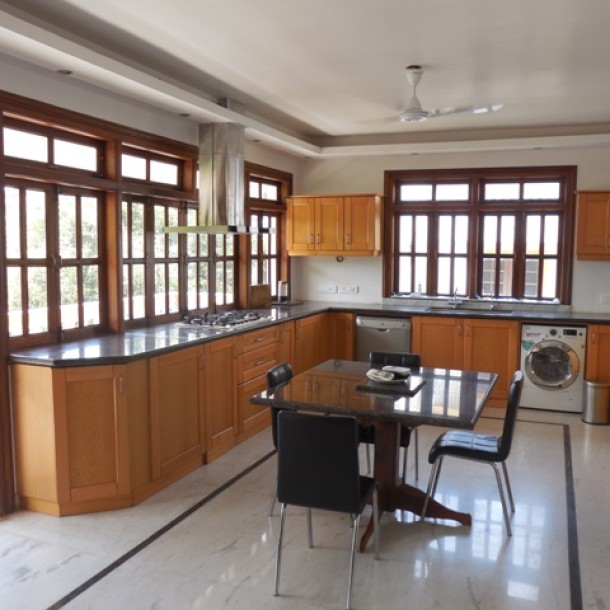 3 Bhk 352sqmt Villa furnished for Sale in Candolim, North-Goa. (4Cr)-2