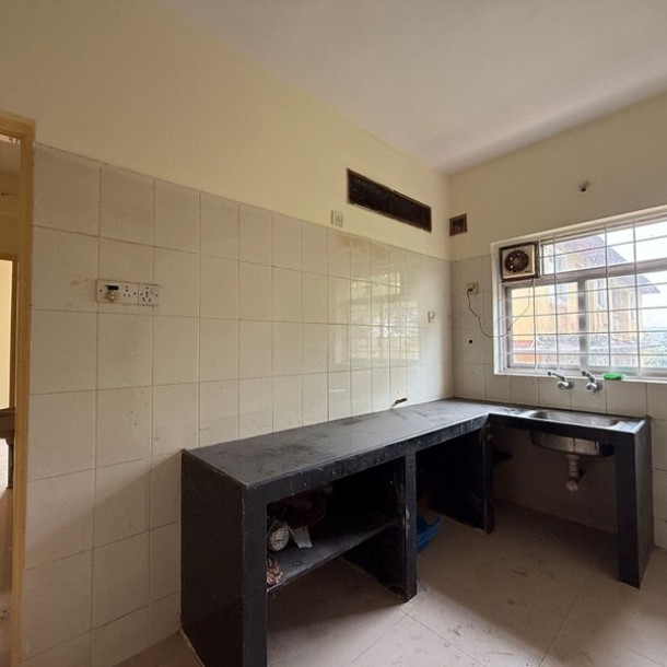 2 Bhk 76Sq.mts flat Unfurnished for Sale in Corlim-Old-Goa.(50L)-4
