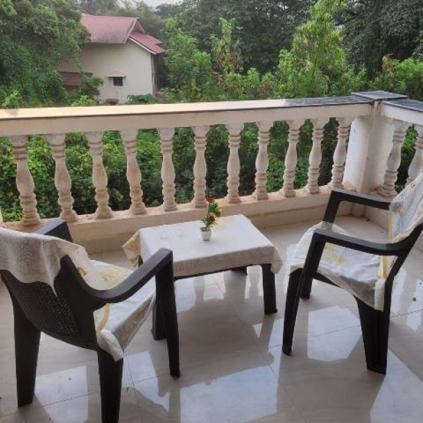 1 Bhk 64sqmt flat furnished for Sale in Candolim, North-Goa.(55L)-5