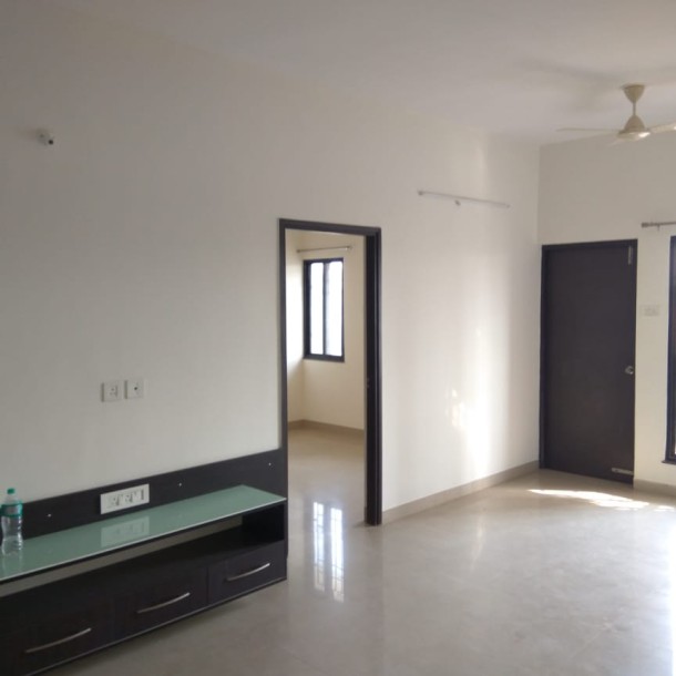 3BHK Semi Furnished Flat At Nagpur-3