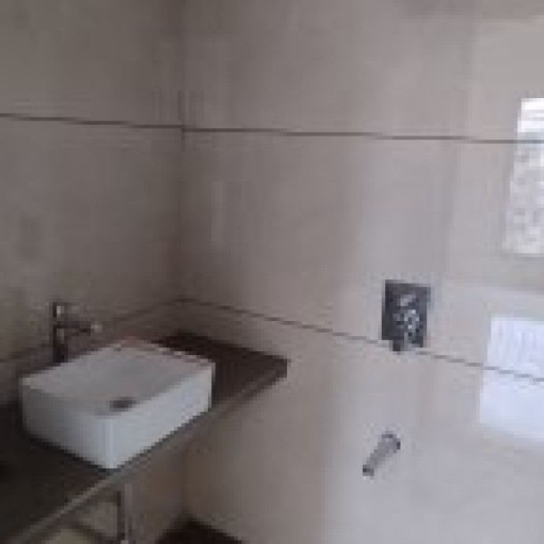 2 BHK Available for Rent Vile Parle East-5