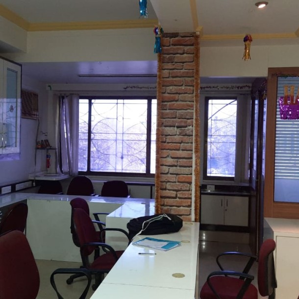 800 sq ft furnished office for rent at Dhole Patil Road Pune-1