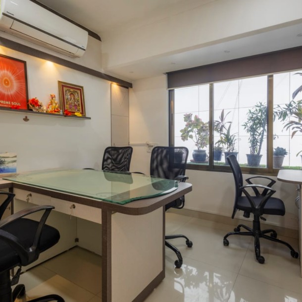 Modern Office for Rent: 1550 sq.ft., Vile Parle East, M.G. Road - Internet, Cabins, Conference Room-19