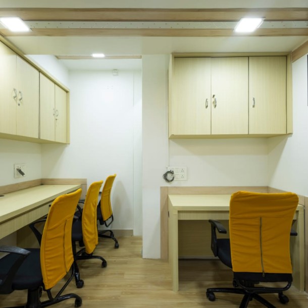 Modern Office for Rent: 1550 sq.ft., Vile Parle East, M.G. Road - Internet, Cabins, Conference Room-23