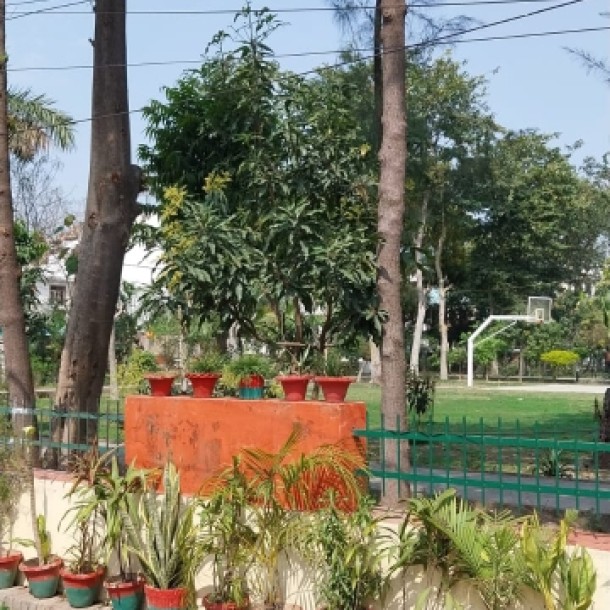 2152 sft ka plot sale hona hai vipul khand gomti nagar Lucknow-4