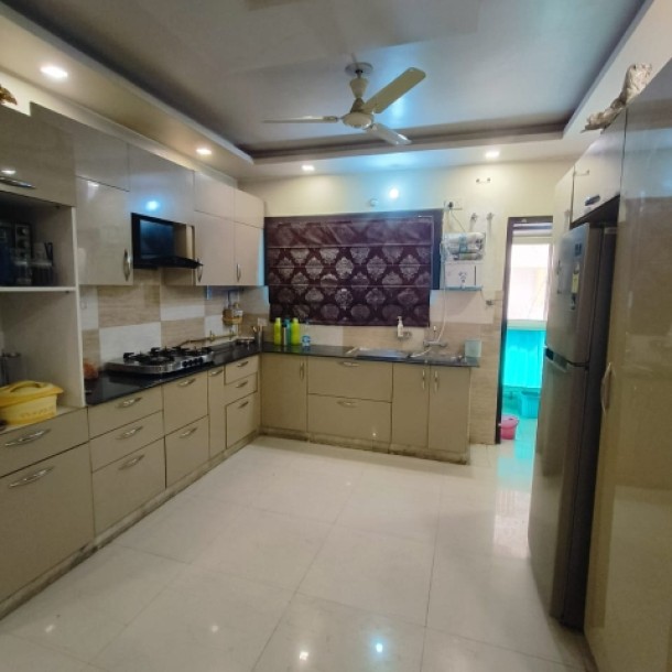 3bhk flat rent pe Dena hai-8