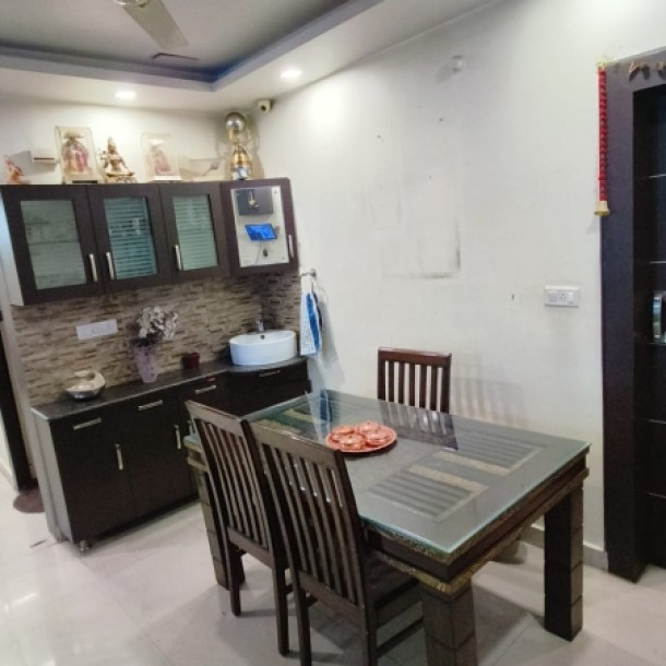 3bhk flat rent pe Dena hai-7