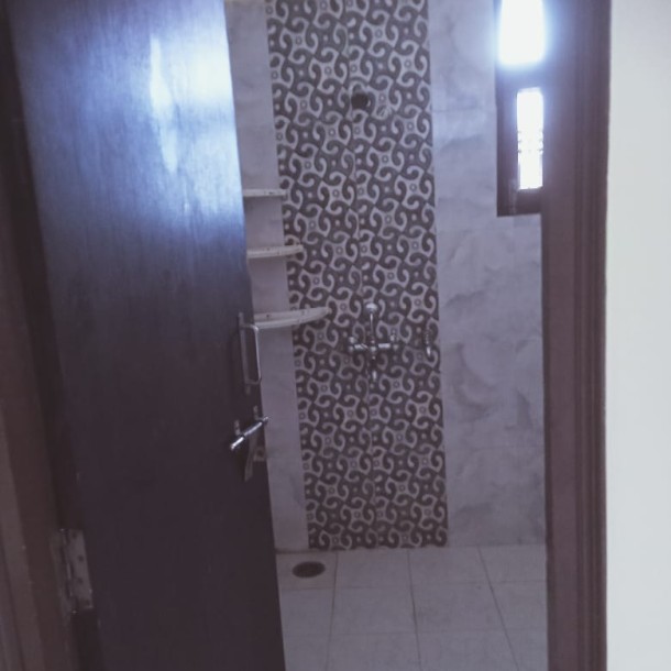 Rent pe house Dena h gomti nagar-8