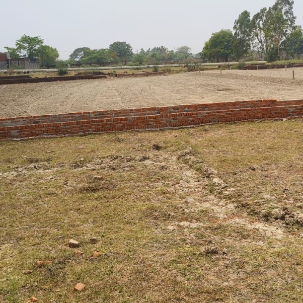 Plot is available in Khurdahi Market on Sultanpur Road, Lucknow-25