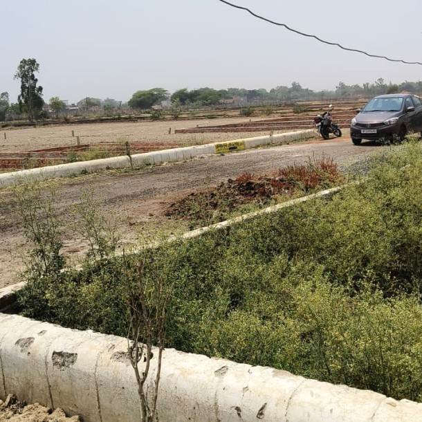 Plot is available in Khurdahi Market on Sultanpur Road, Lucknow-27