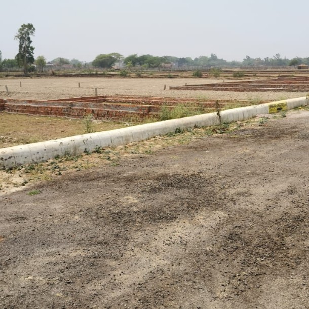 Plot is available in Khurdahi Market on Sultanpur Road, Lucknow-29