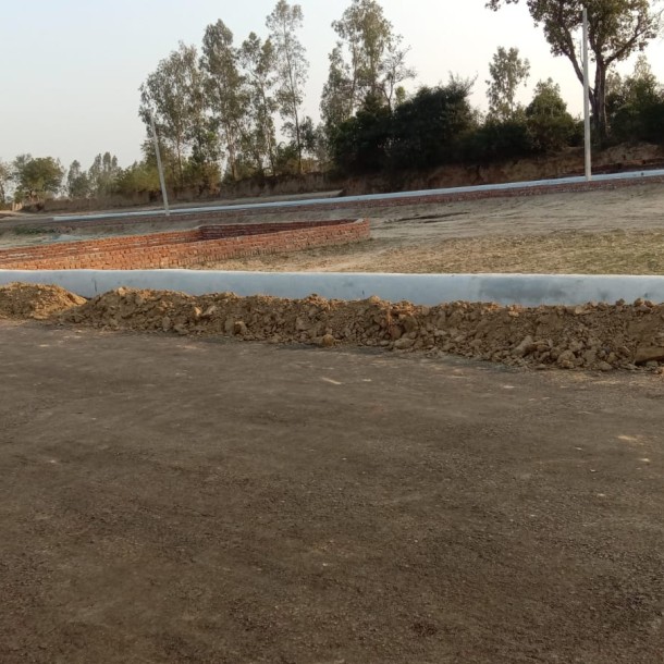 Plot is available in Khurdahi Market on Sultanpur Road, Lucknow-19