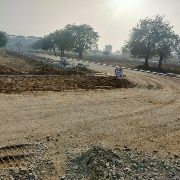 Prime 900 Sq Ft Open Plot for Sale in Jaipur - Your Ideal Investment Opportunity-3