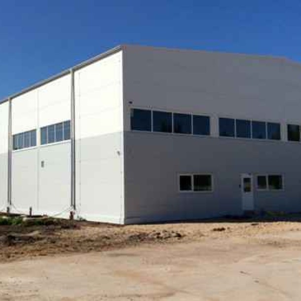 Amazing  Warehouse for Rent - 15,000 sq ft.-1