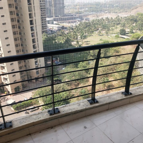 Rent a Comfortable 1BHK Semi-Furnished Flat in  Goregaon  east Raheja Heights-0