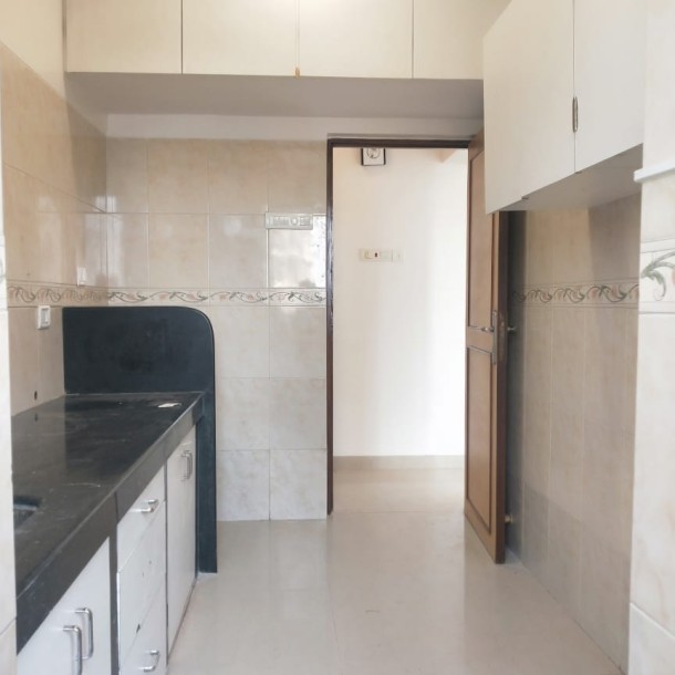 Rent a Comfortable 1BHK Semi-Furnished Flat in  Goregaon  east Raheja Heights-13