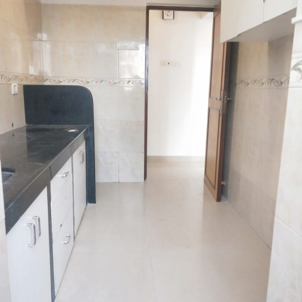 Rent a Comfortable 1BHK Semi-Furnished Flat in  Goregaon  east Raheja Heights-15