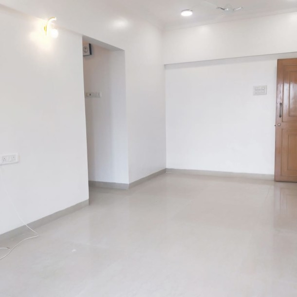 Rent a Comfortable 1BHK Semi-Furnished Flat in  Goregaon  east Raheja Heights-16