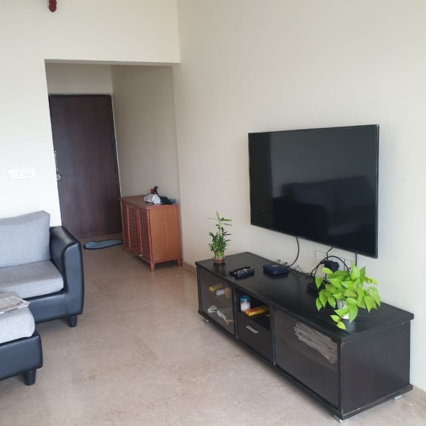 Rent a Comfortable 2BHK Semi-Furnished Flat in Omkar Ananta, Goregaon East - Ideal Living Spaces Await!-11