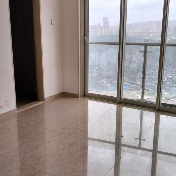 Rent a Comfortable 2BHK Semi-Furnished Flat in JP Decks Blue GOREGAON EAST-4