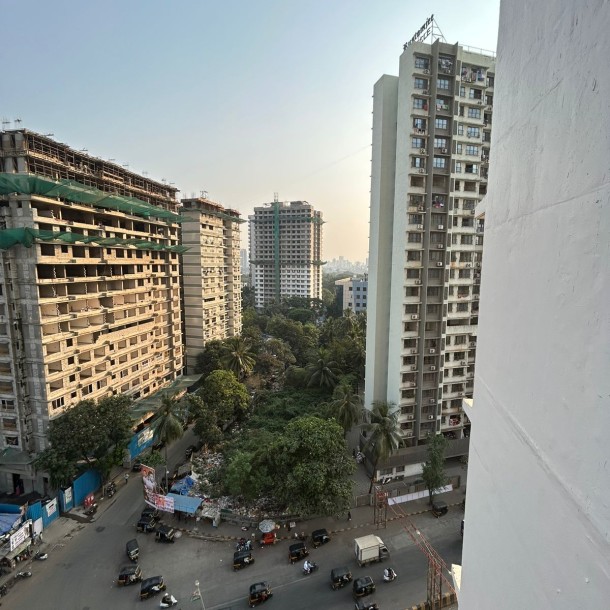 Rent a Comfortable 2BHK Semi-Furnished Flat in Rustomjee Summit-9