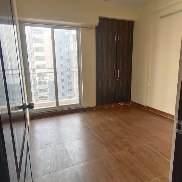 1 BHK SEMI FURNISHED FLAT ON RENT-3