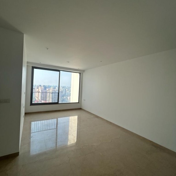 Rent a Comfortable 3BHK Semi-Furnished Flat in OBEROI SKY CITY BORIVALI EAST-2
