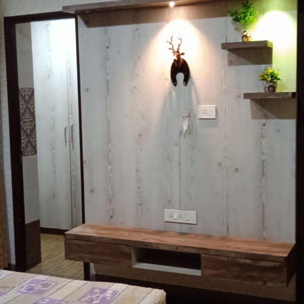 Rent a Comfortable 1BHK Semi-Furnished Flat in Raheja Height-7