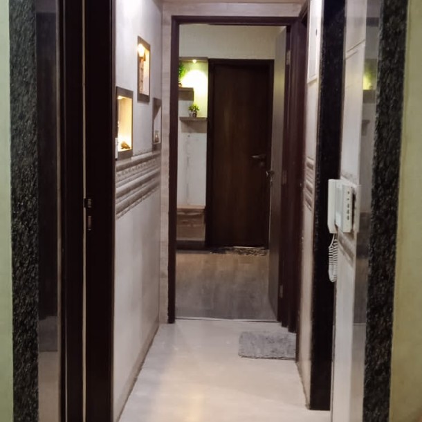 Rent a Comfortable 2 BHK Semi-Furnished Flat in Goregaon east  Omkar Alta Monte-19