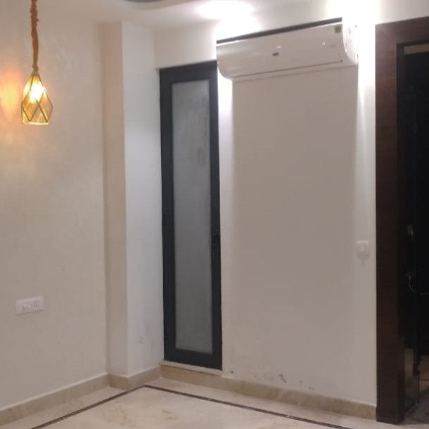 4 BHK Independent 1st  Floor for Sale in DLF Phase 4 Gurugram.-7