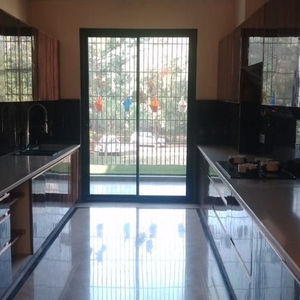 4 BHK Independent 1st  Floor for Sale in DLF Phase 4 Gurugram.-8