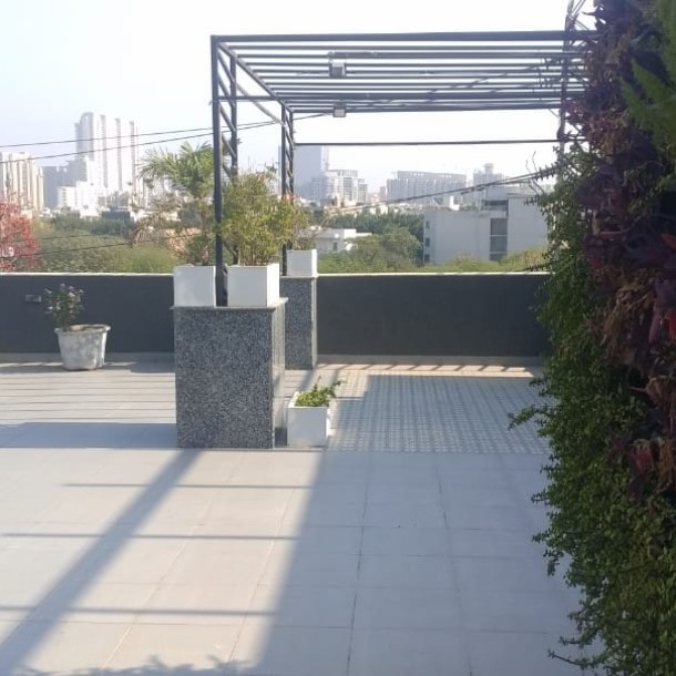 4 BHK Independent 4th  Floor with terrace  for Sale in DLF Phase 4 Gurugram.-12