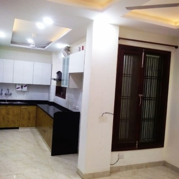 2 BHK Independent/Builder Floor for Rent in Sector 43, Gurugram.-1