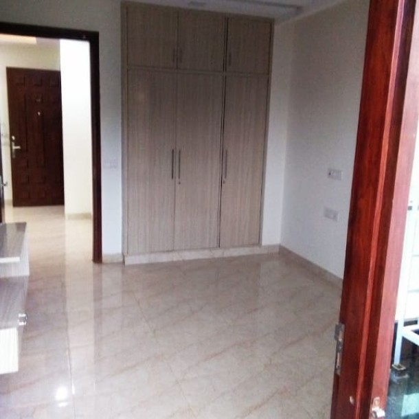 2 BHK Independent/Builder Floor for Rent in Sector 43, Gurugram.-3