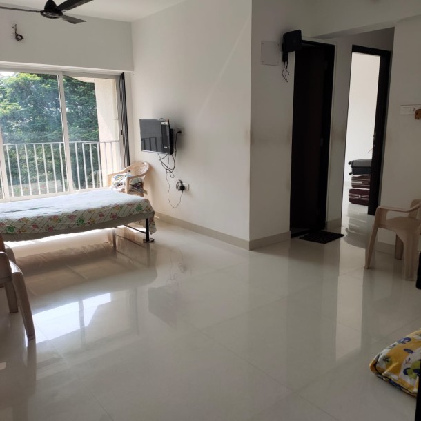 availabel 2 bhk flat in sale malad west arkade seren bulding-8