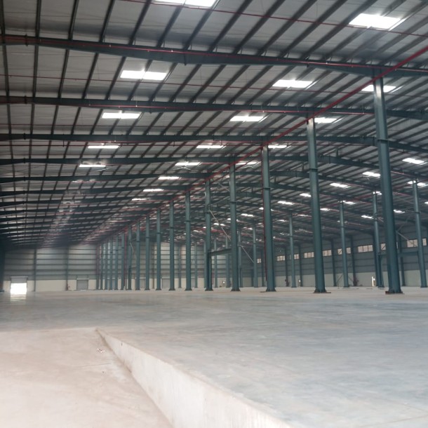 Spacious 90,000 Sq. Ft. Premium Warehouse on Baadshapur Gurgaon.-2